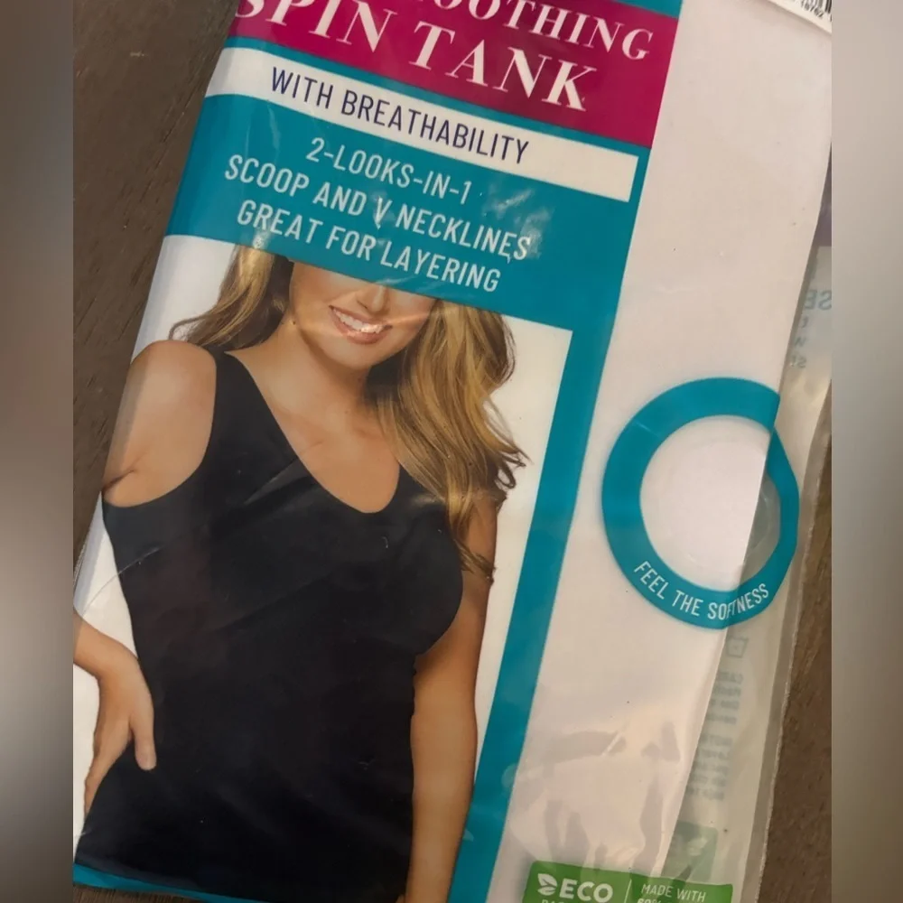 Vanity Fair Smoothing Spin Tank Seamless Black Tank Top sz L NWT